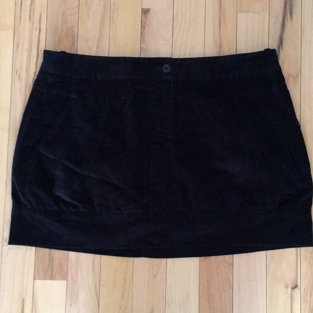 London Jean mini skirt.  Size 8.  Gently worn.
